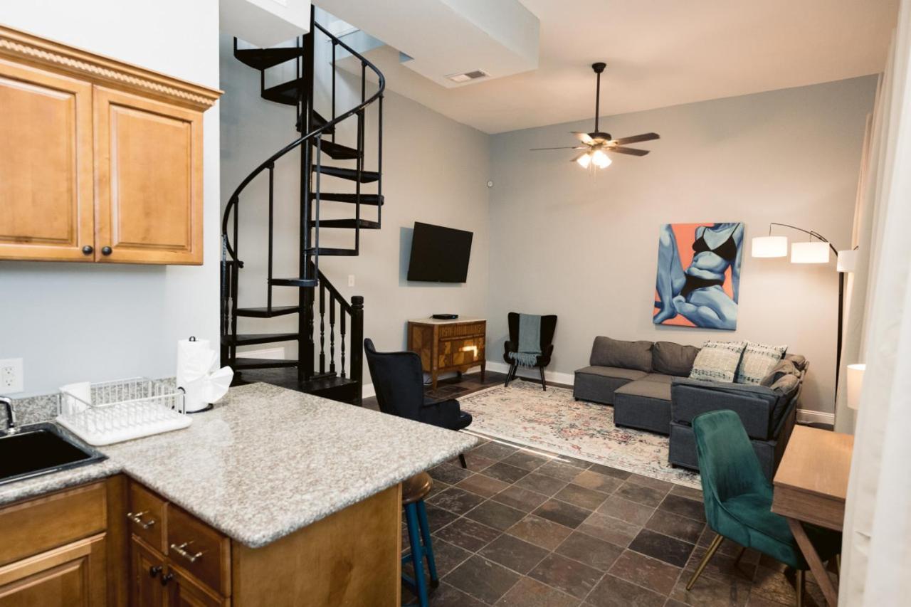 Monthly - Dumaine Historic Carriage House Holiday home New Orleans